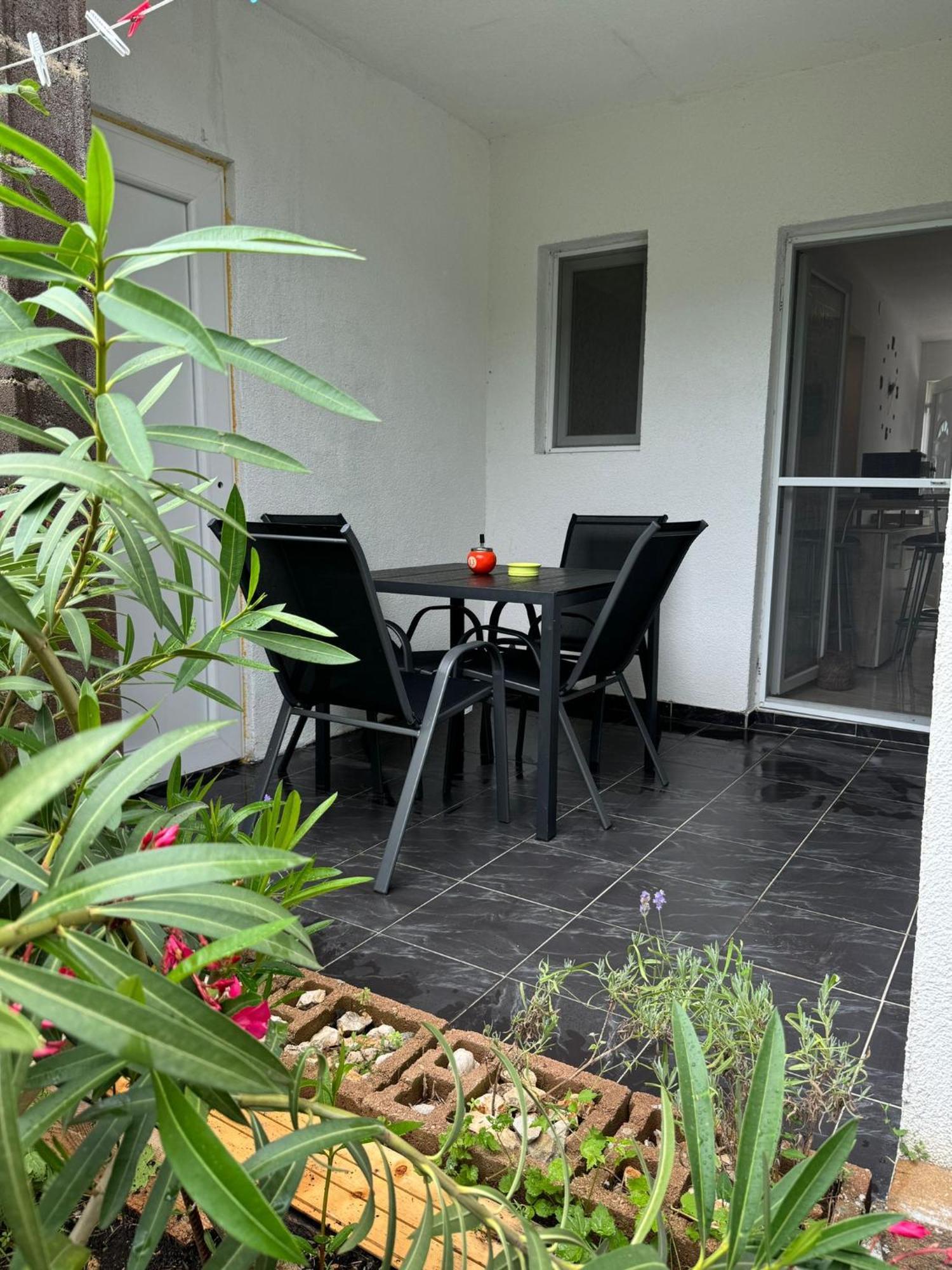 Studio Apartments Mt Smrika Exterior photo